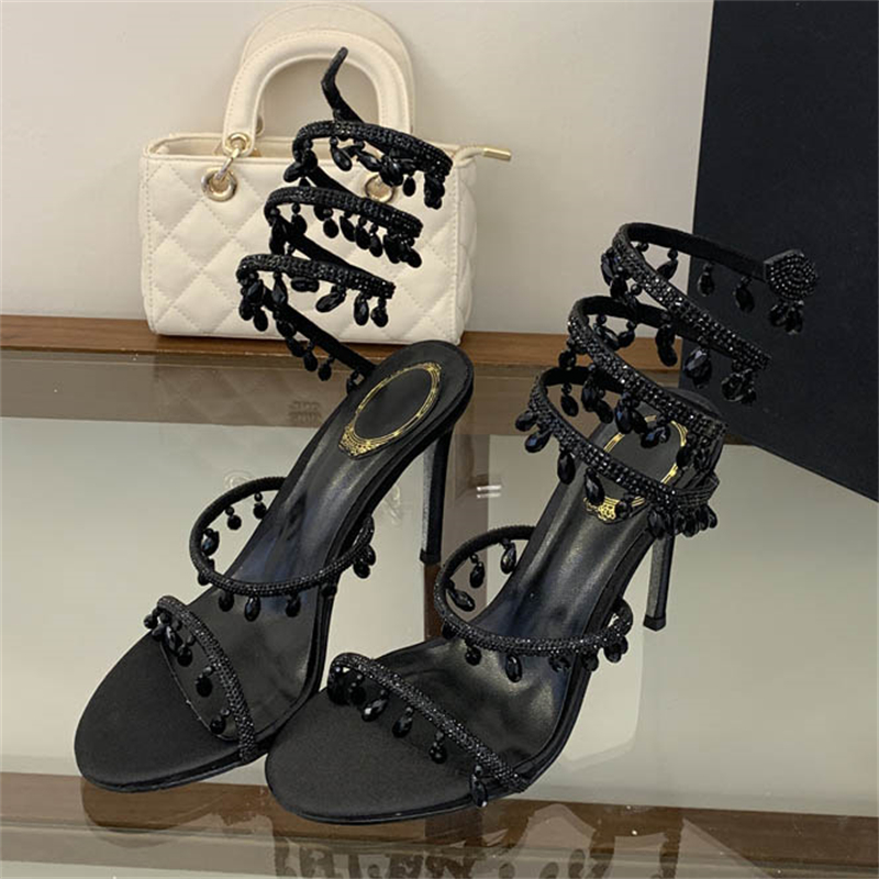 รองเท้าส้นสูงแบบใหม่ของ Eilyke - Street Fashion Women บทวิจารณ์และราคา
