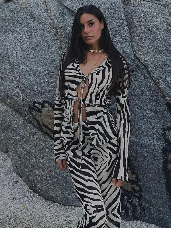 สัตว์พิมพ์ตาข่าย SHEER Stripe  - Mesh Top Layering บทวิจารณ์และราคา