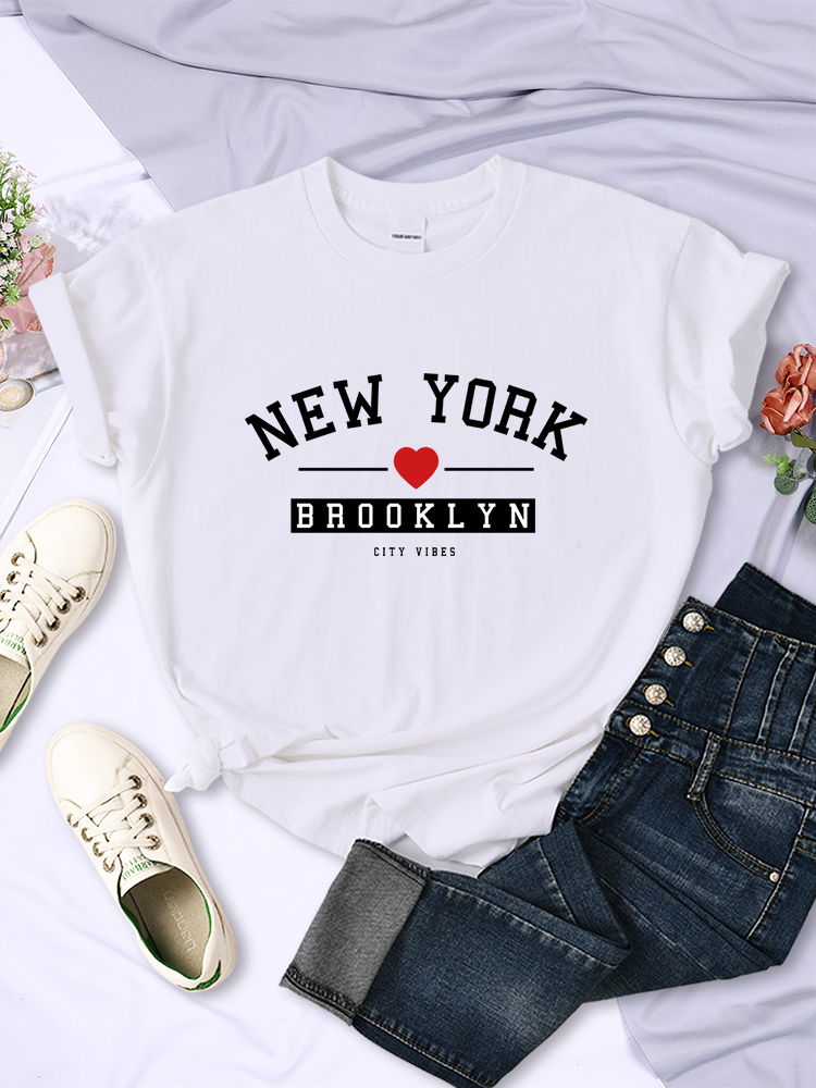 เสื้อยืดพิมพ์ลาย New York Broo - Street Fashion In New York บทวิจารณ์และราคา