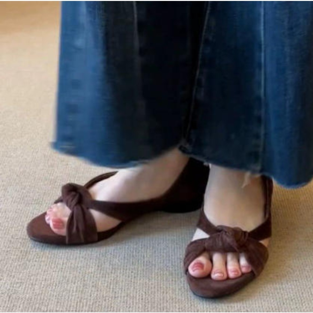 รองเท้าแฟชั่นผู้หญิงแบบสวม ดีไ - Street Fashion Trends บทวิจารณ์และราคา
